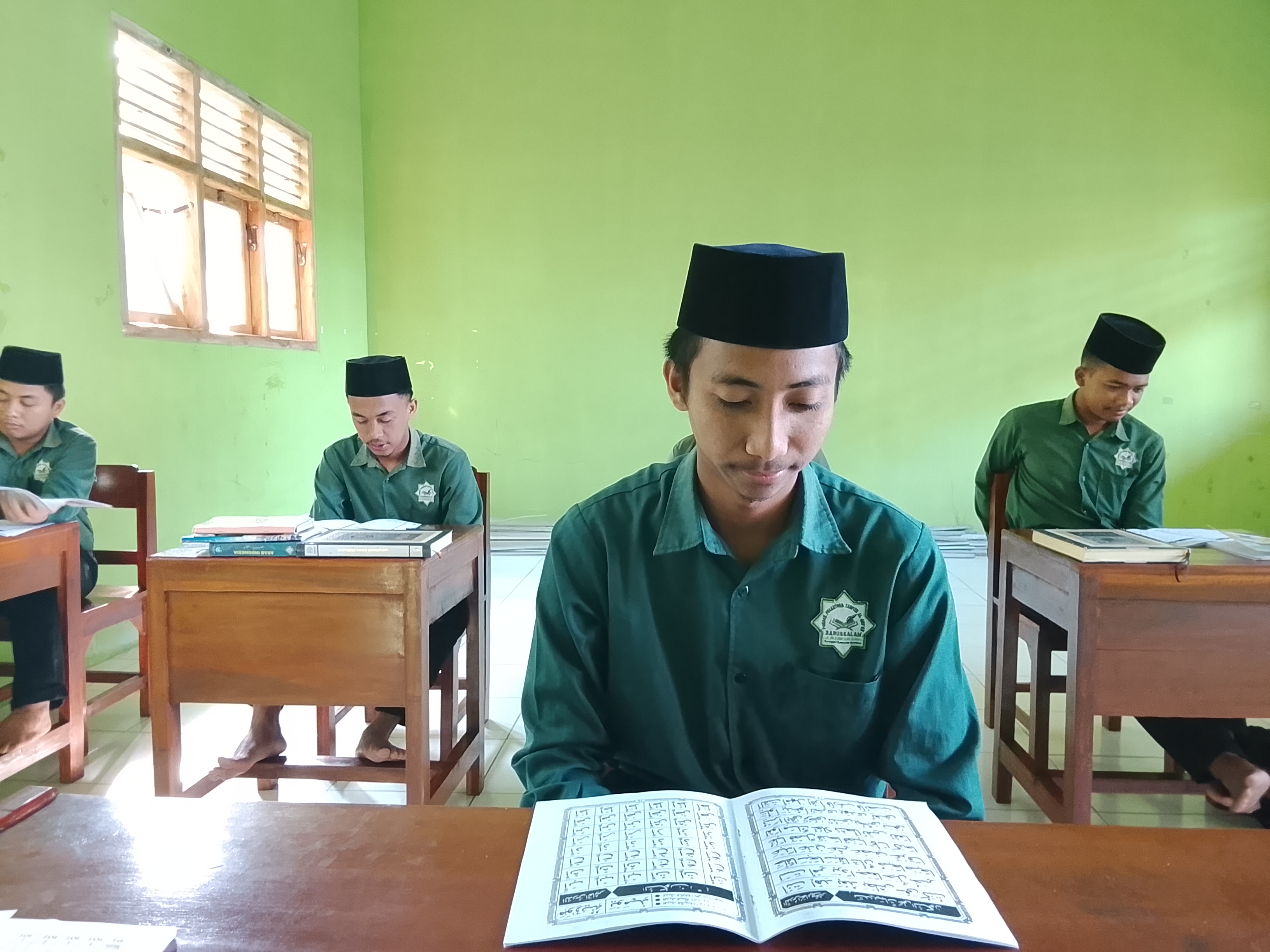 KEGIATAN BELAJAR: PERBAIKAN BACAAN AL-QUR'AN DENGAN METODE AL-QOIDAH ANNURONIYAH
