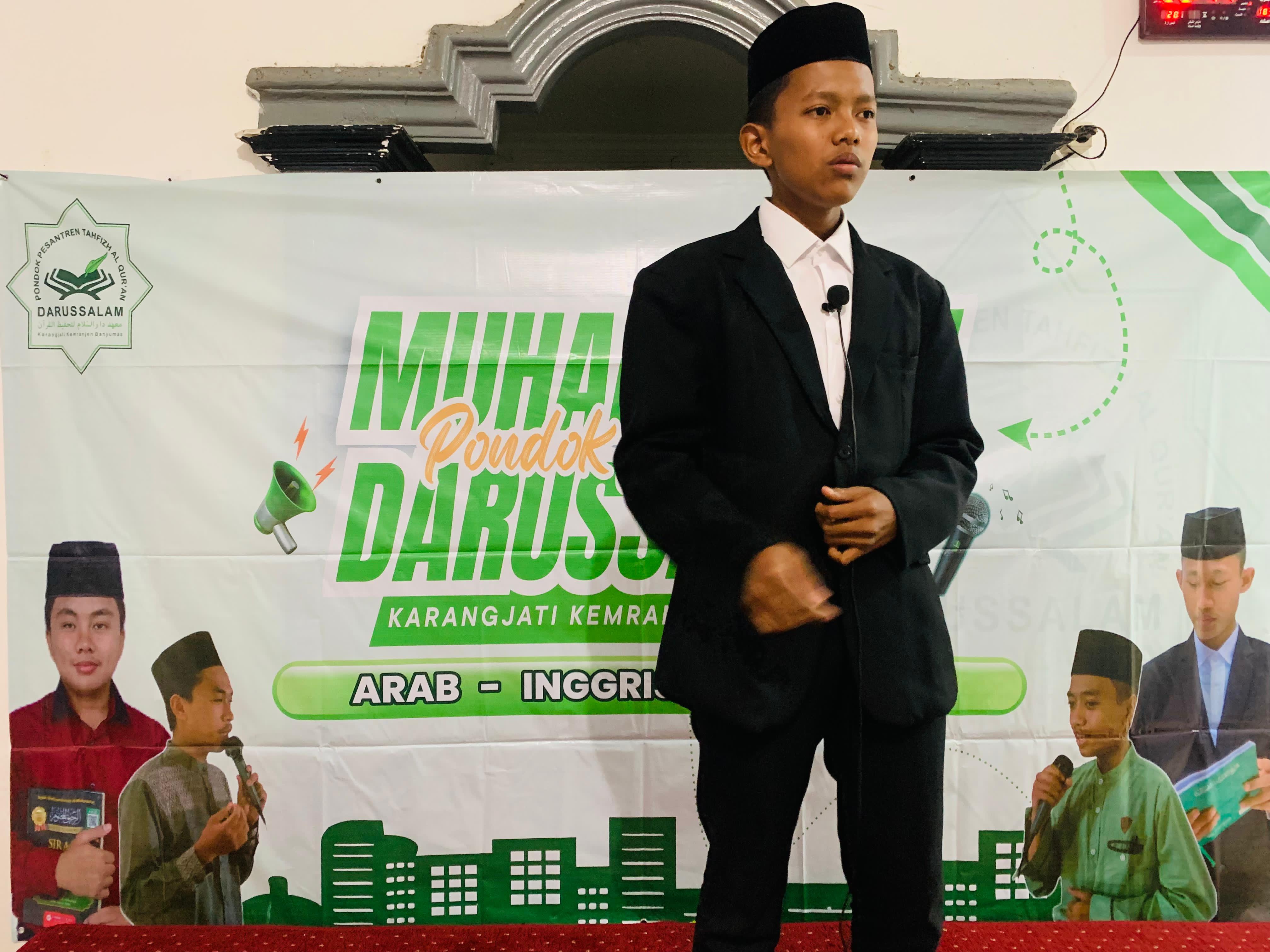 🎤 KEGIATAN MUHADOROH — LATIHAN PIDATO TIGA BAHASA